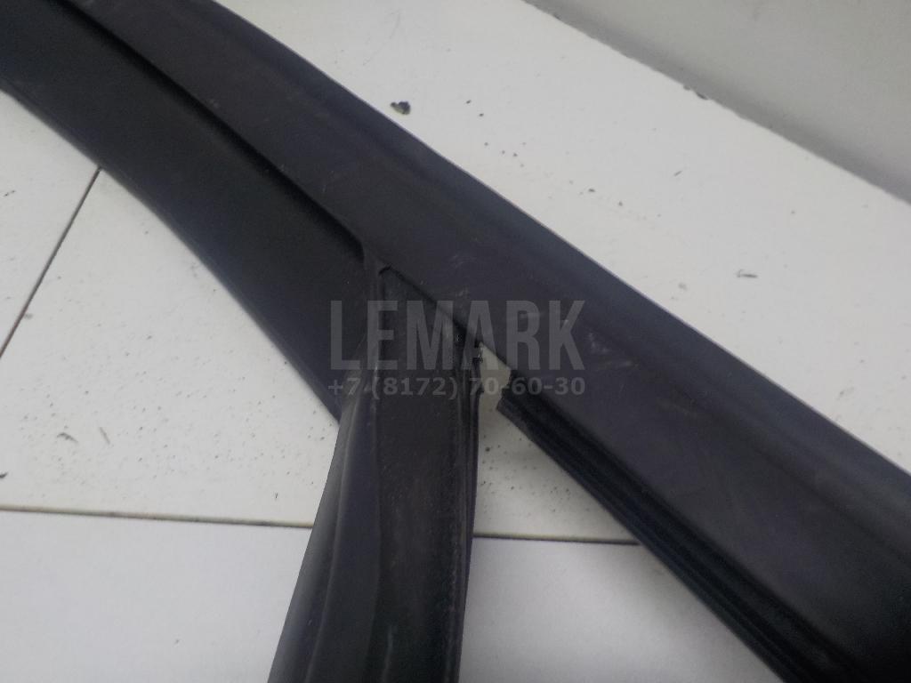 Направляющая стекла двери для  BMW 5-serie E60/E61 2003-2009