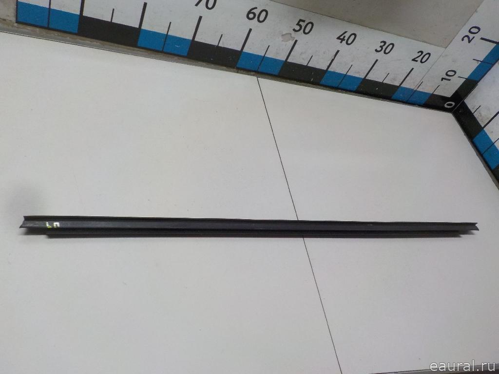 Уплотнитель стекла двери