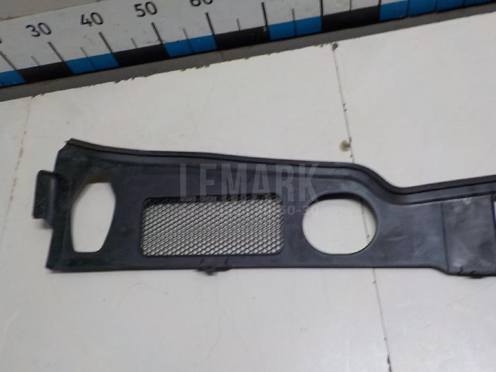 Решетка стеклооч. (планка под лобовое стекло) для  BMW X3 E83 2004-2010