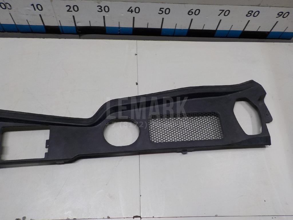 Решетка стеклооч. (планка под лобовое стекло) для  BMW X3 E83 2004-2010