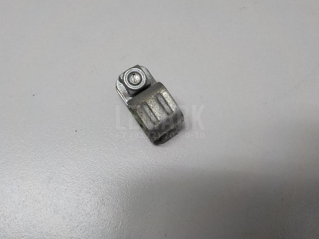 Крепеж топливопровода для  BMW 3-serie E92/E93 2006-2012