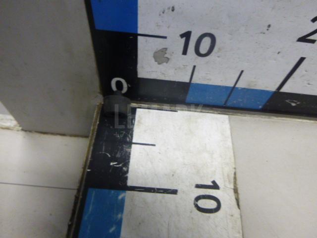 Отбойник капота