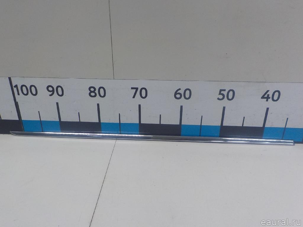 Молдинг задней левой двери