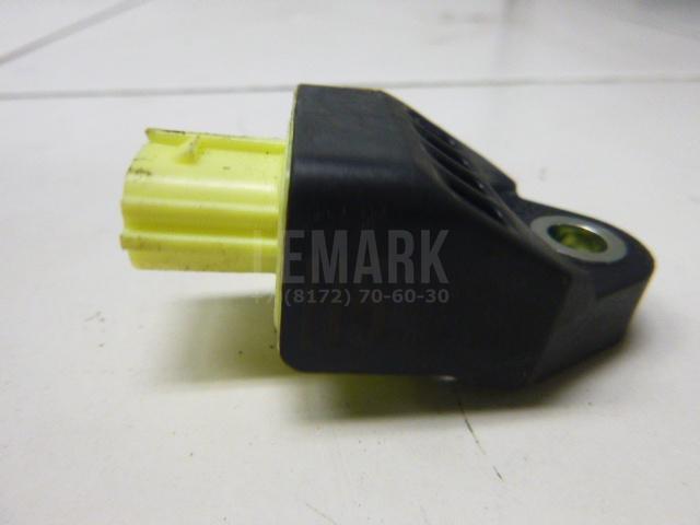 Датчик AIR BAG 8983133050 Toyota