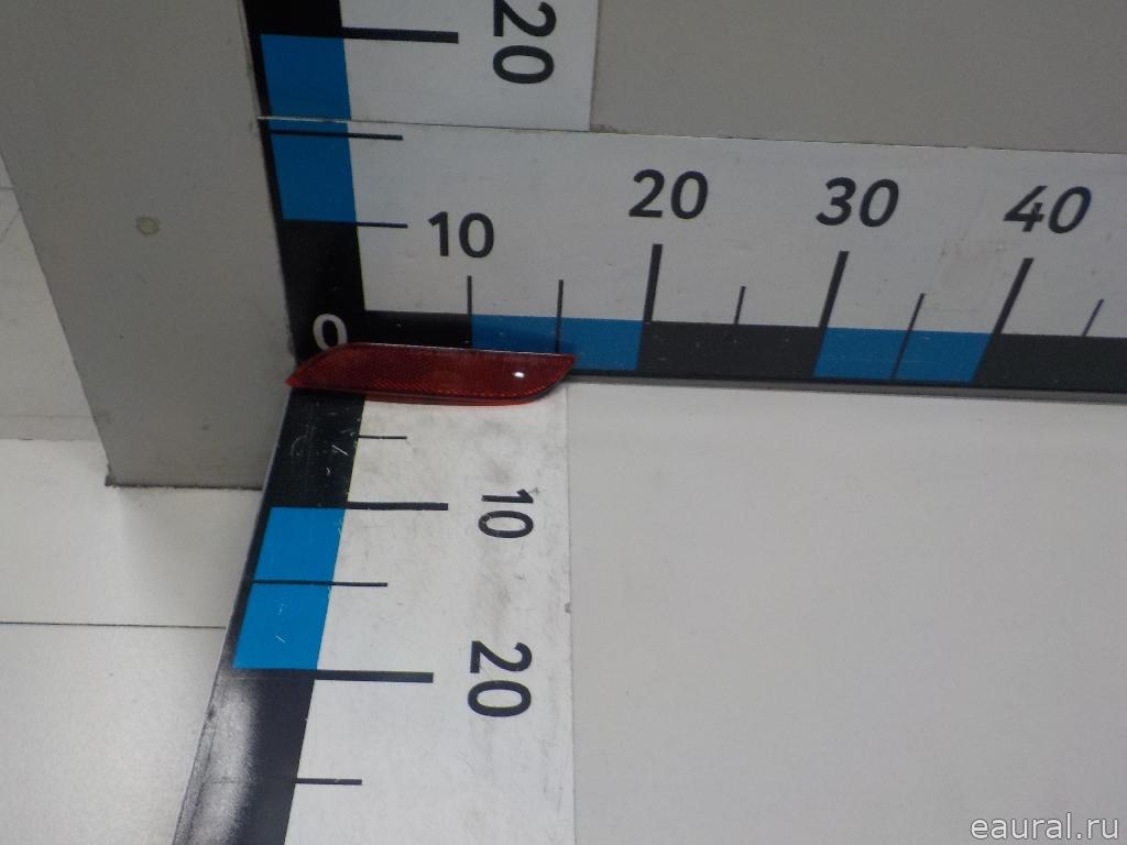 Отражатель в бампер задний левый