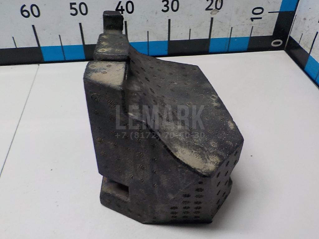Наполнитель заднего бампера для  BMW 1-serie E87/E81 2004-2011