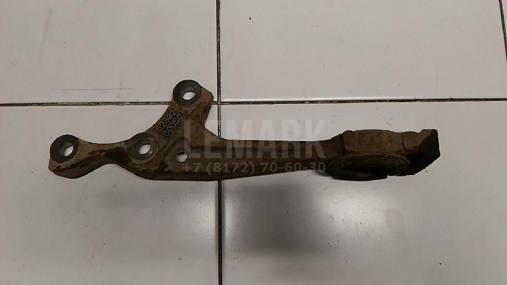 Кронштейн дифференциала 5238060100 Toyota