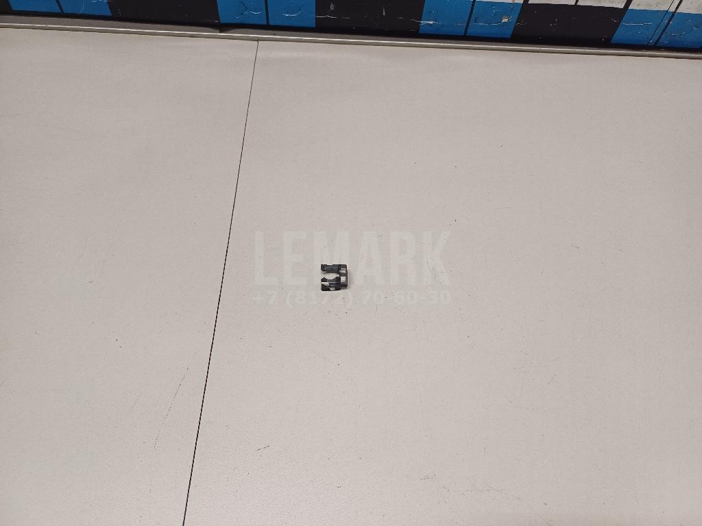 Крепеж форсунки 353092E000 Hyundai-Kia