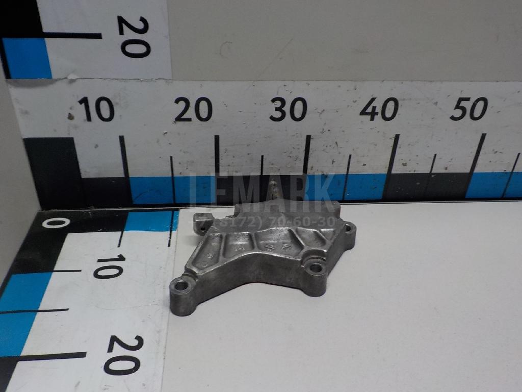 Кронштейн опоры двигателя 216702F000 Hyundai-Kia