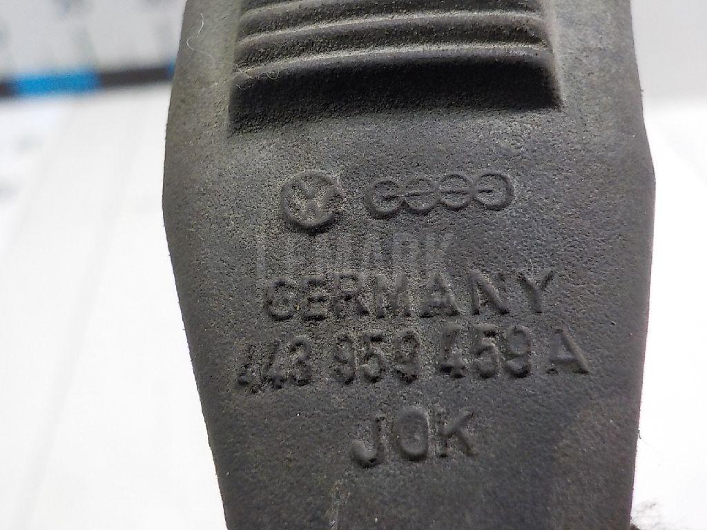 Пыльник (кузов внутри) для  Audi A4 [B8] 2007-2015