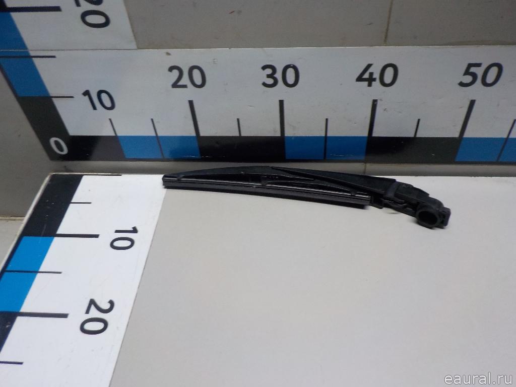 Поводок стеклоочистителя заднего