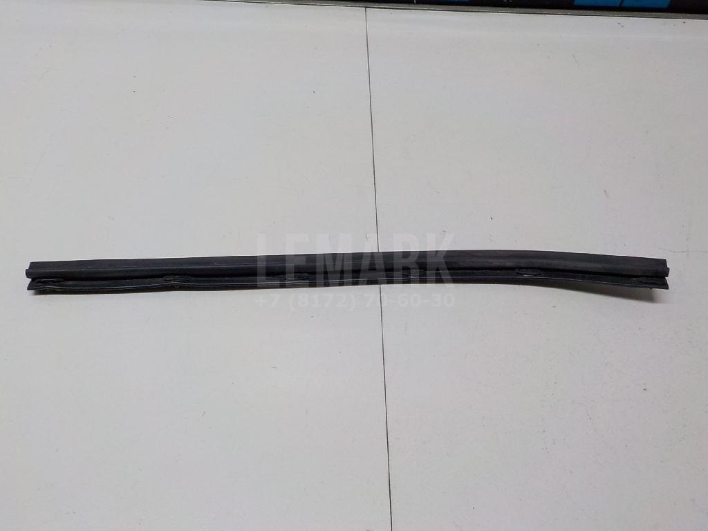 Уплотнитель капота 1T0823707C VAG
