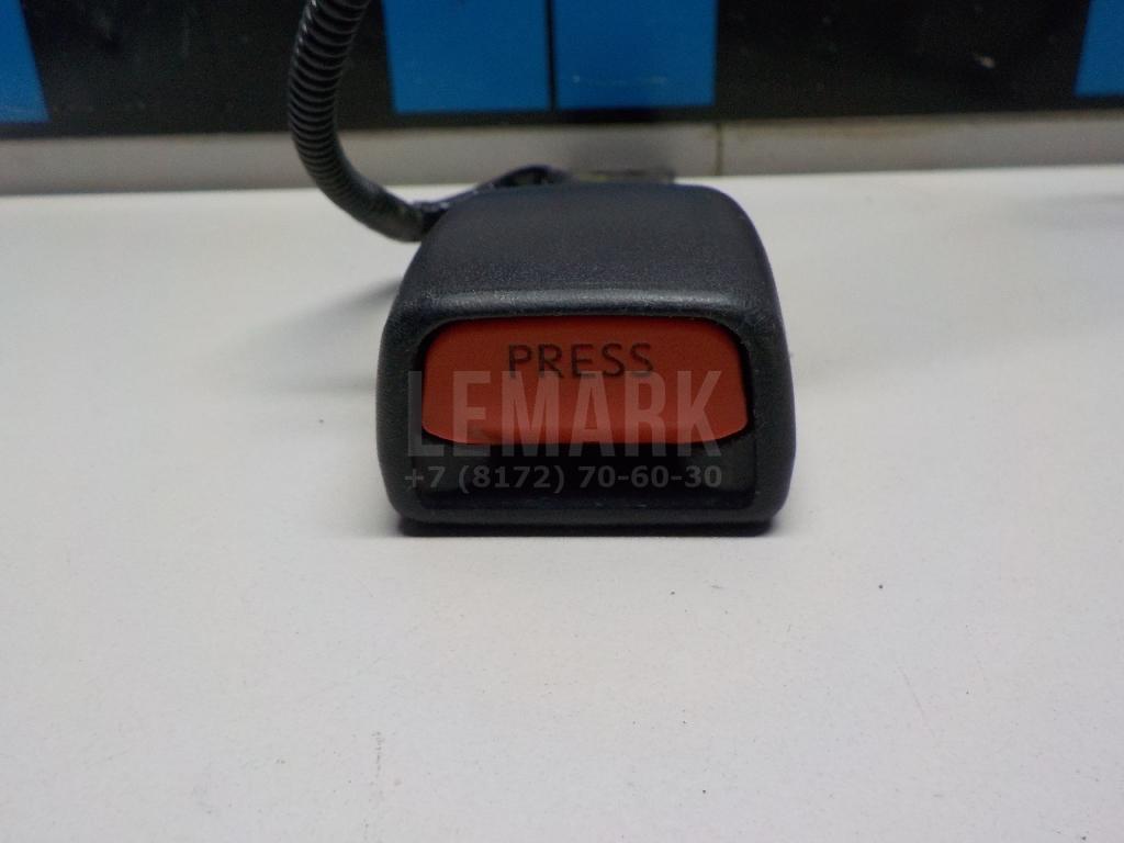 Ответная часть ремня безопасности 7323042210C0 Toyota