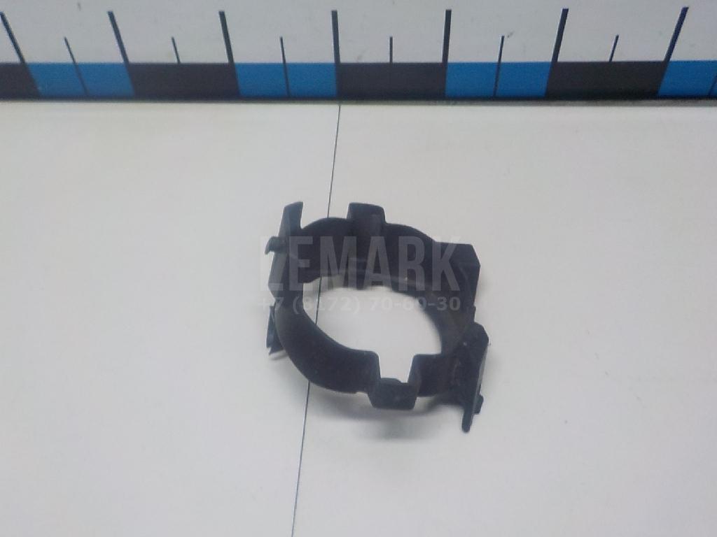 Кронштейн фары противотуманной левой 26915JD000 Nissan