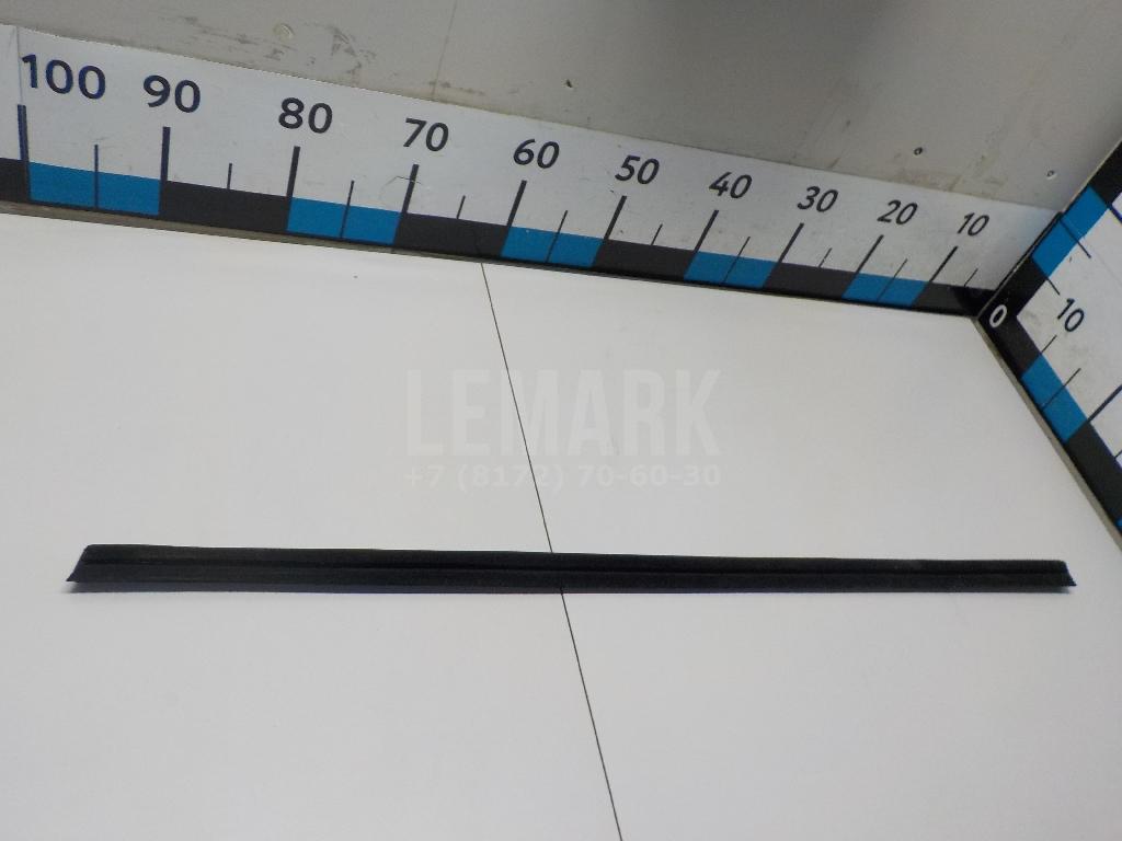 Уплотнитель (внутри) 6817242060 Toyota