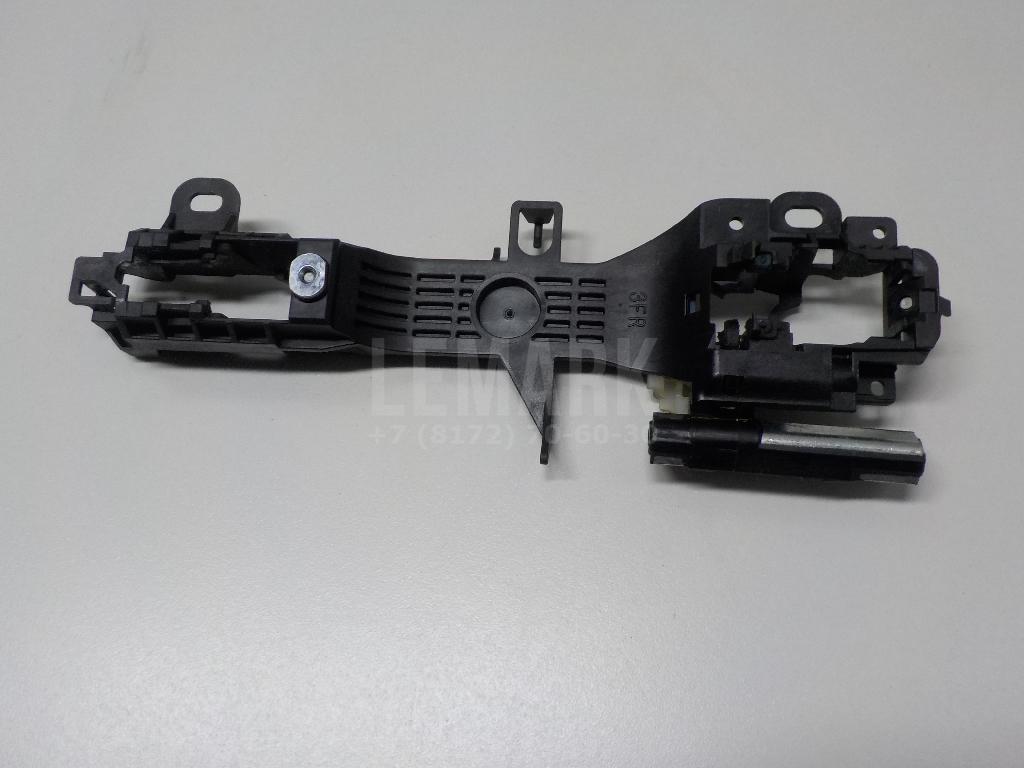 Кронштейн ручки 6920142070 Toyota