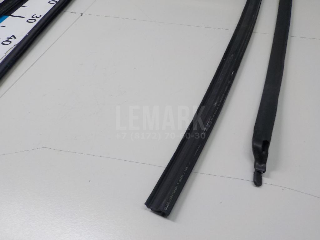 Уплотнитель стекла двери для  BMW X6 F16/F86 2014-2020