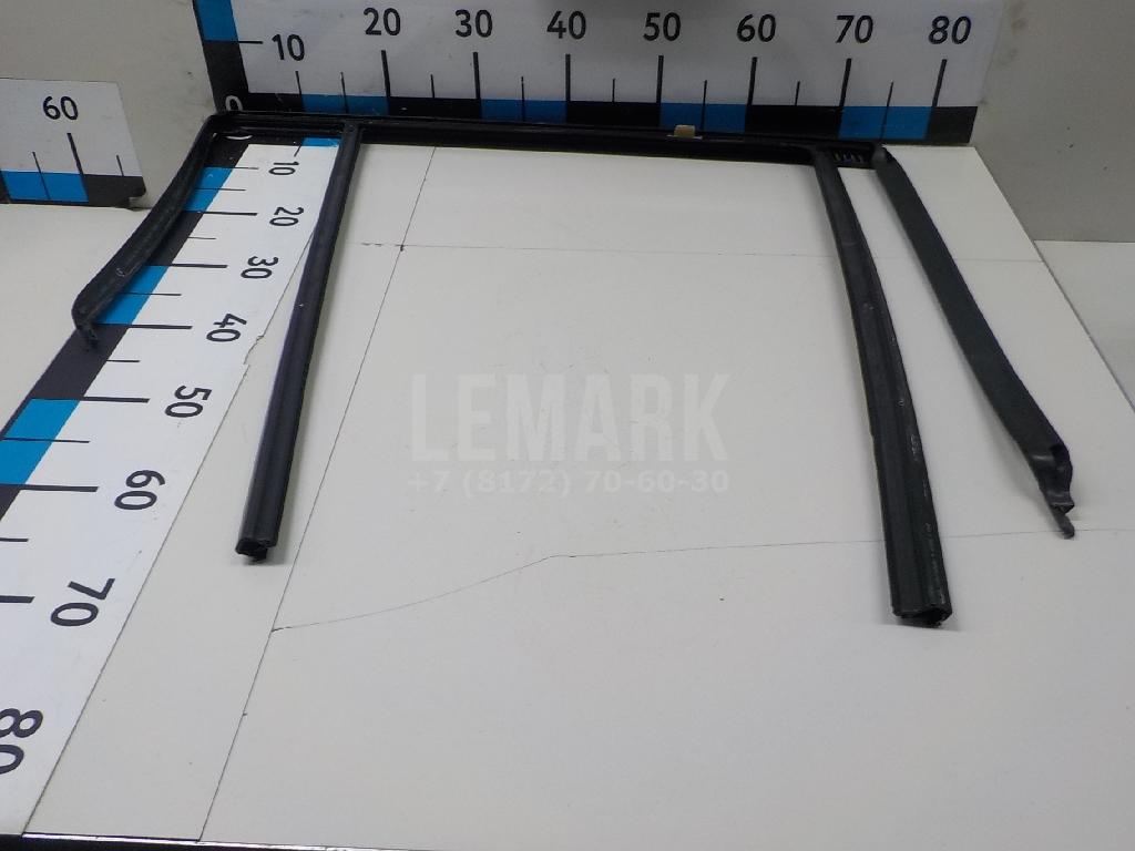 Уплотнитель стекла двери для  BMW X6 F16/F86 2014-2020