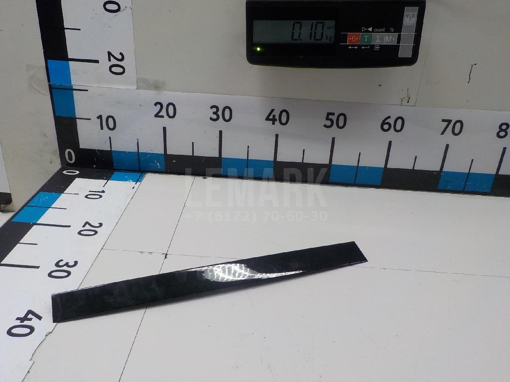 Накладка двери задней правой