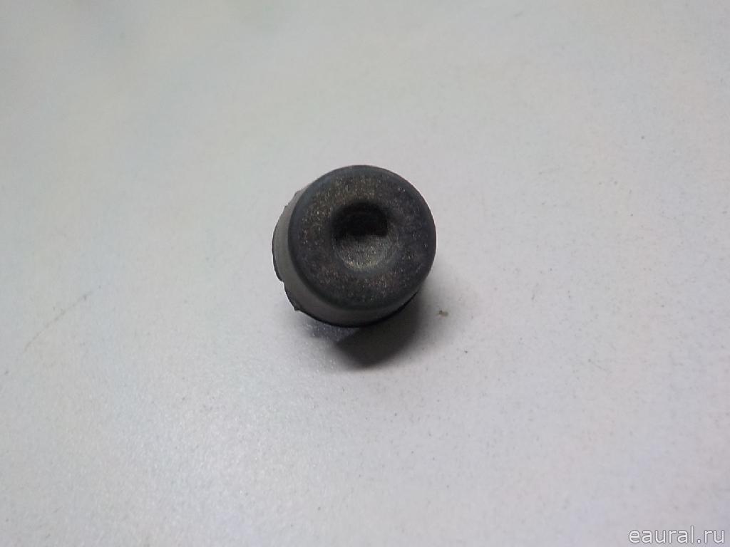 Отбойник капота