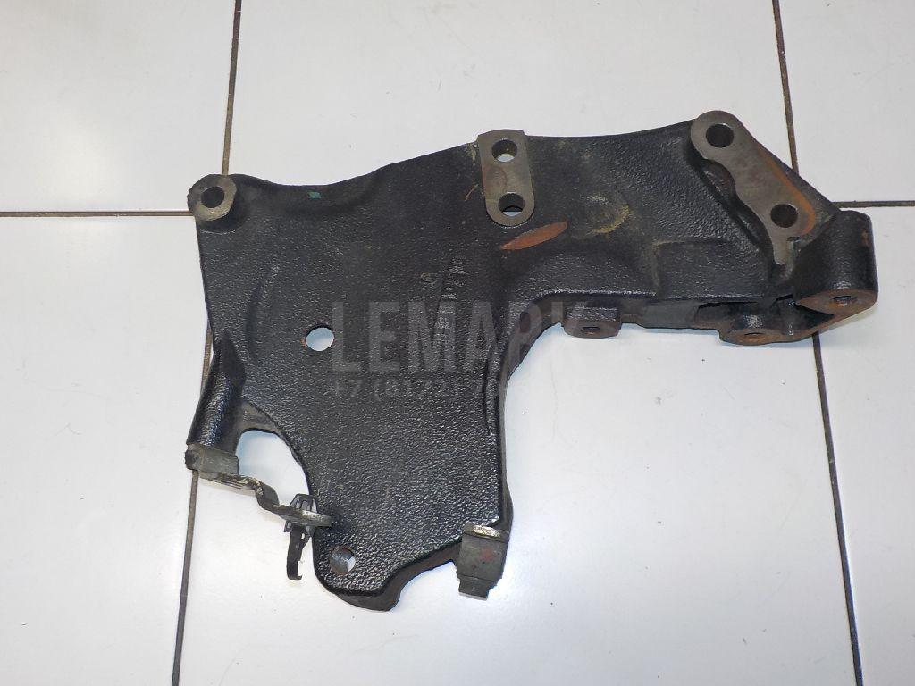 Кронштейн двигателя правый 13507JG71A Nissan