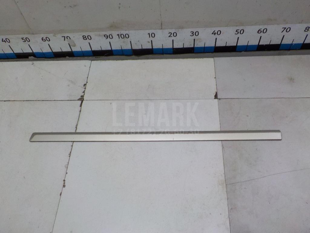 Молдинг передней правой двери 1Z0853518AGRU VAG