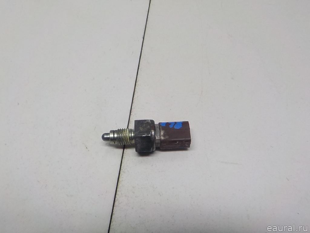 Датчик включения заднего хода