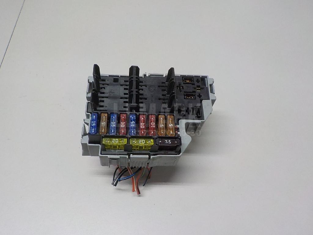 Блок предохранителей 7L0937559 VAG