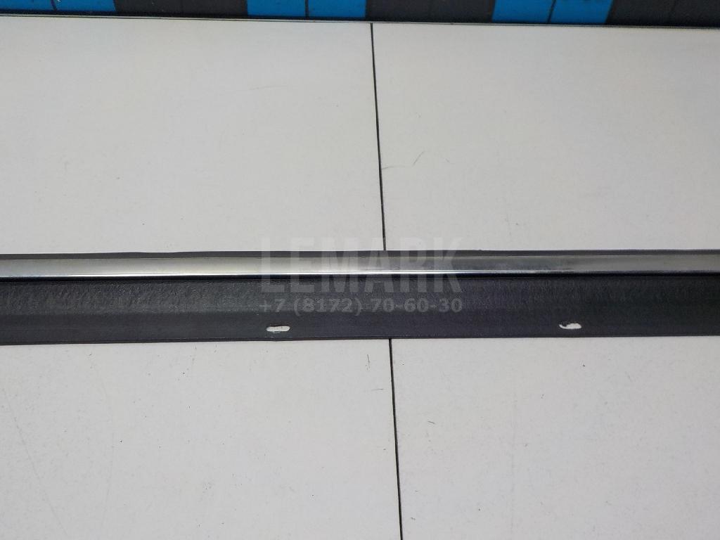 Накладка стекла заднего правого для  Audi