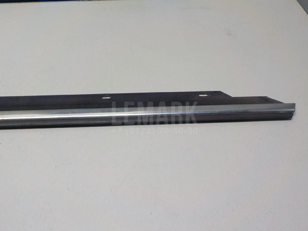 Накладка стекла заднего правого для  Audi