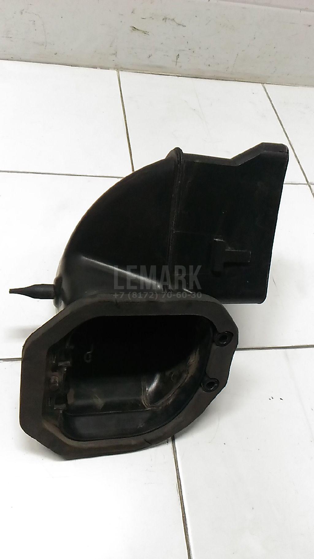 Воздухозаборник (внутри) 7L0819049 VAG