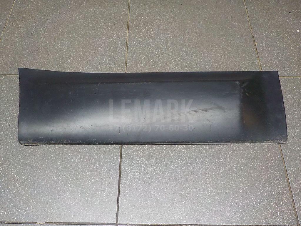 Накладка двери задней правой 82870JD01D Nissan