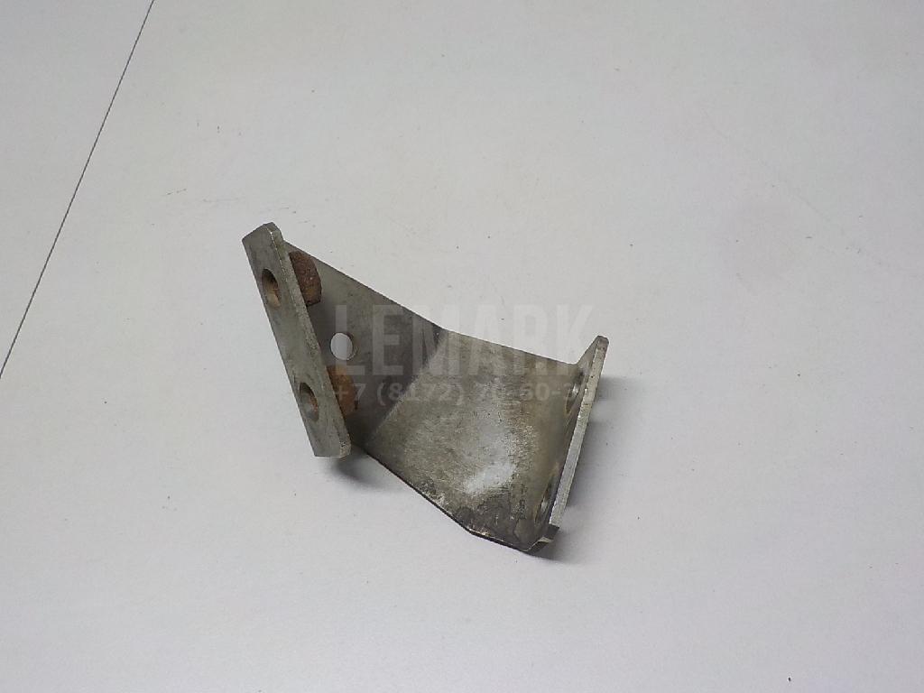 Кронштейн глушителя 7L8253047C VAG