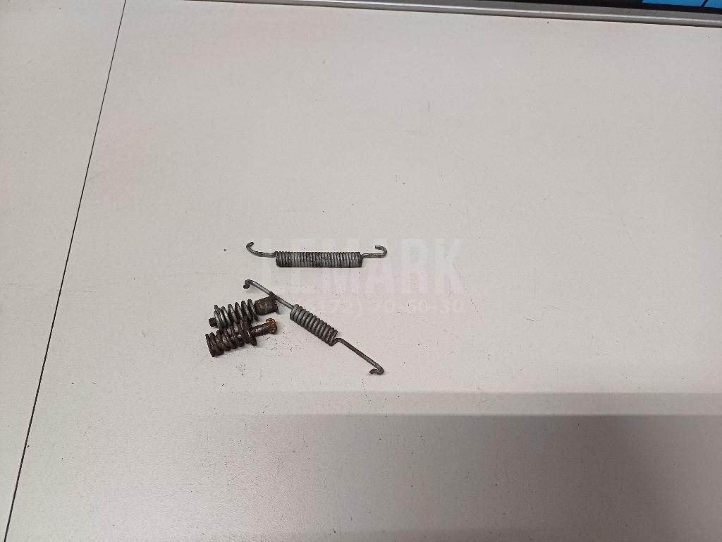 Установочный к-кт колодок ручного тормоза 34410038346 BMW