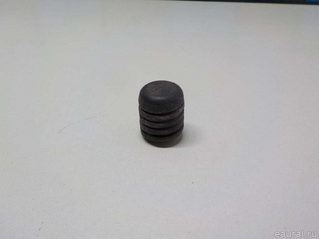 Отбойник капота