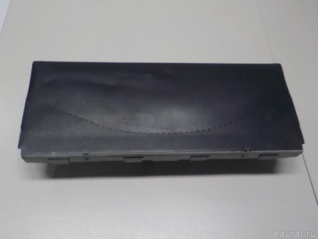 Подушка безопасности нижняя (для колен)