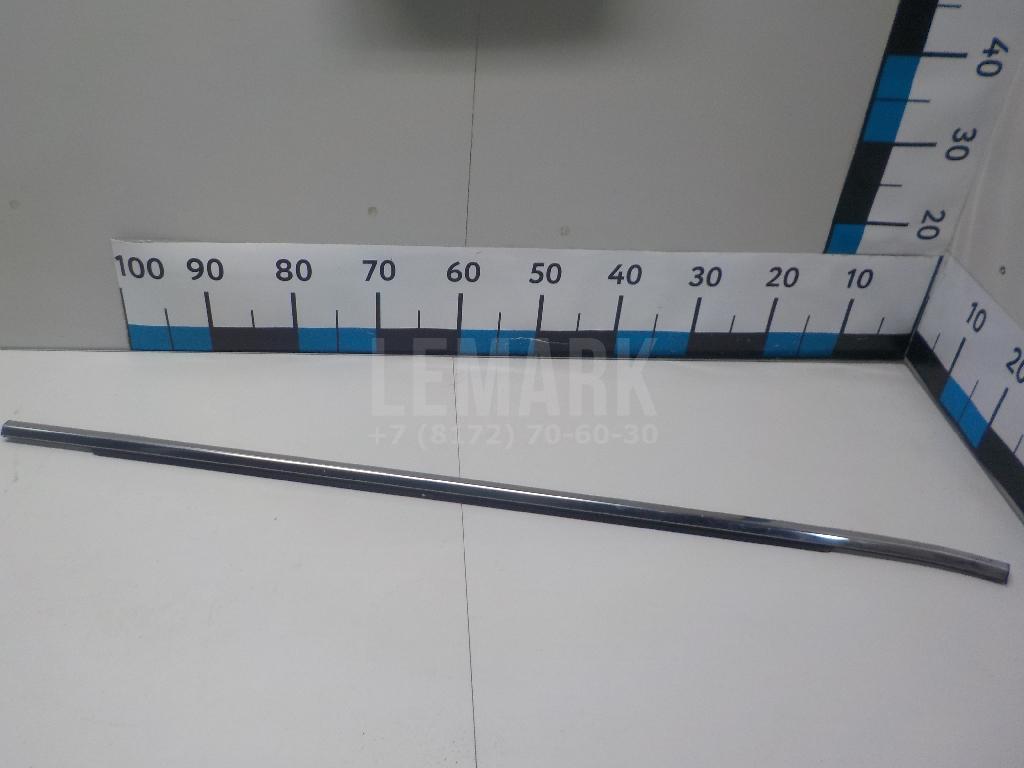 Накладка стекла переднего левого 822102W000 Hyundai-Kia