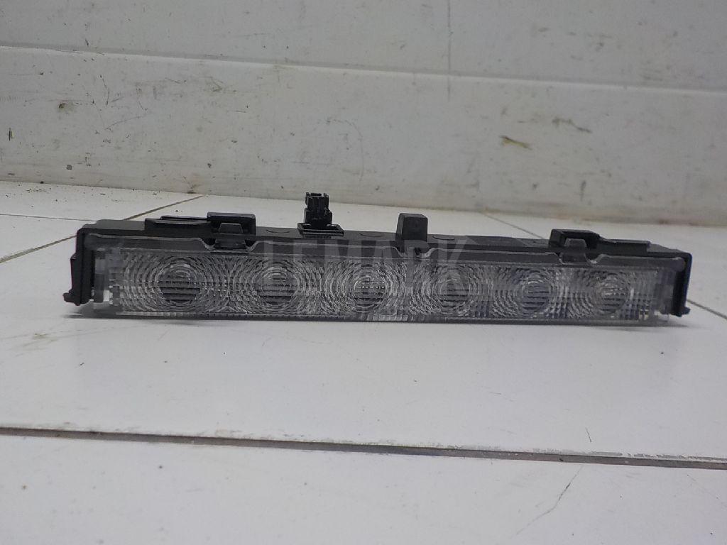 Фонарь задний (стоп сигнал) 6RU945087A VAG