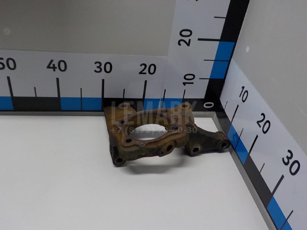 Кулак поворотный передний правый 517161U000 Hyundai-Kia