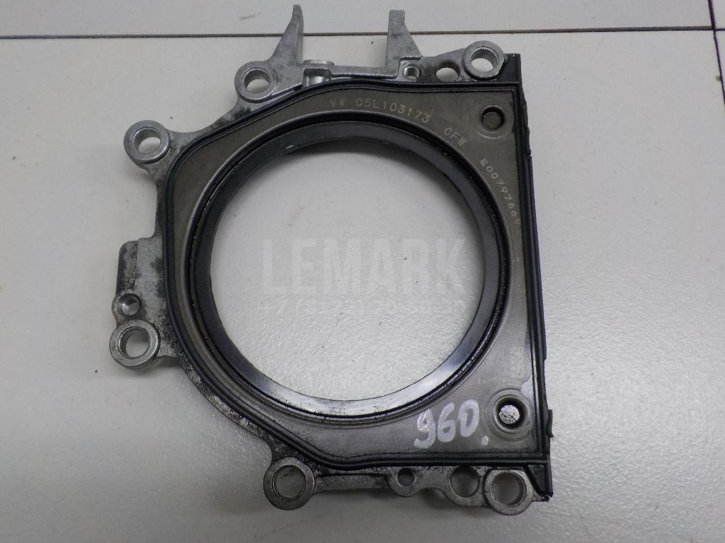 Крышка коленвала задняя 05L103171A VAG