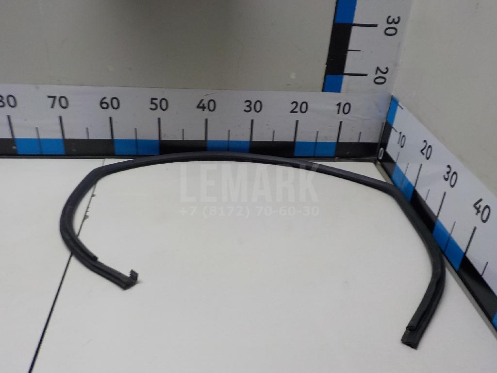 Уплотнитель стекла двери 3B5839439JB41 VAG