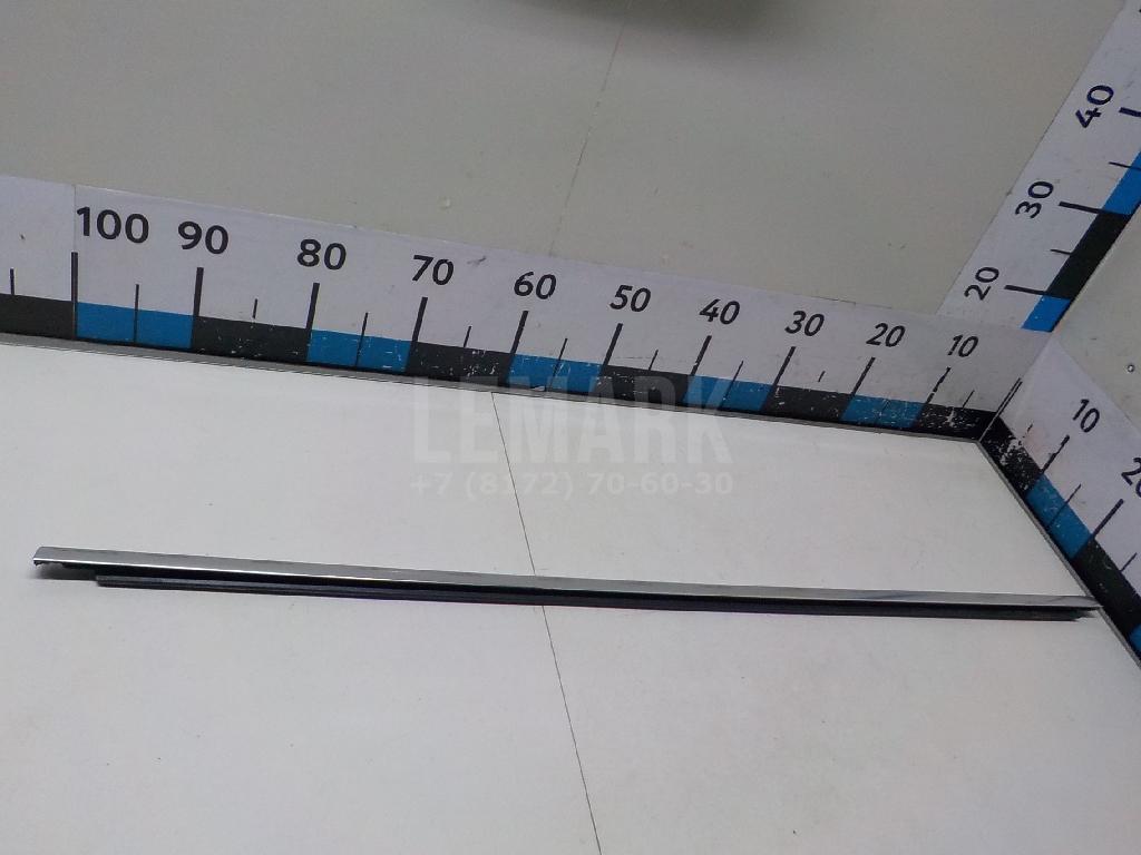 Накладка стекла заднего правого 5NA839476CVNH VAG