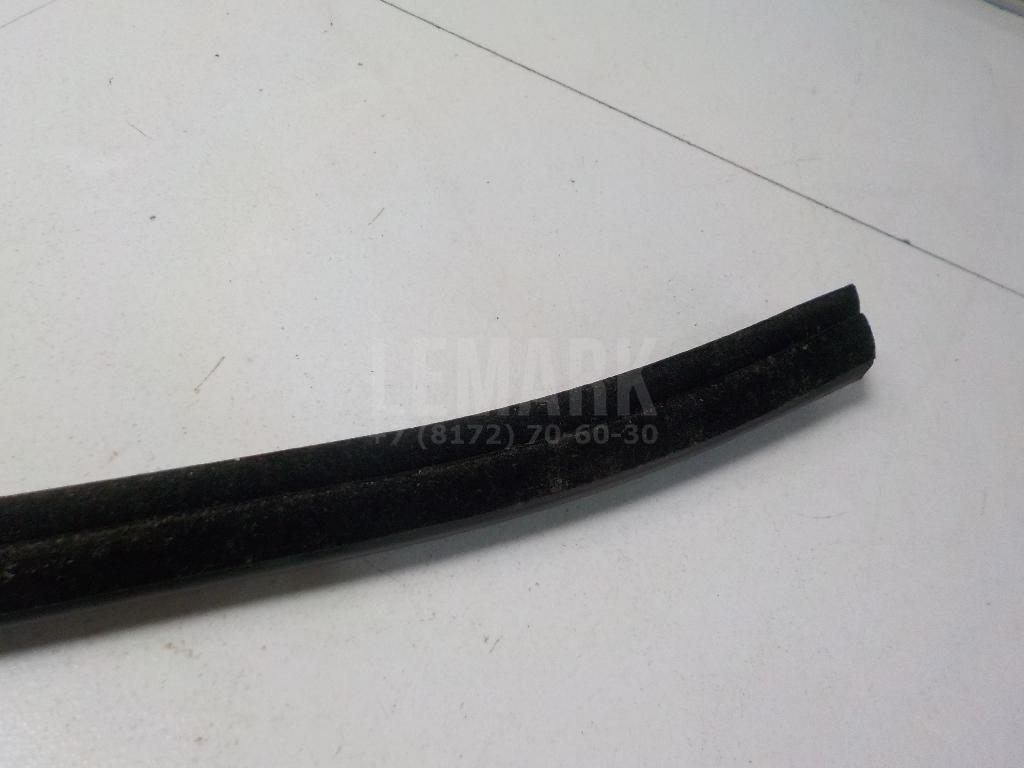 Накладка стекла переднего левого для  BMW 6-serie E64 2004-2009