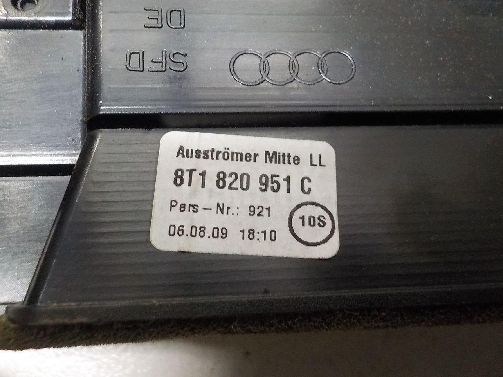 Дефлектор воздушный для  Audi A3 [8V] 2013-2020