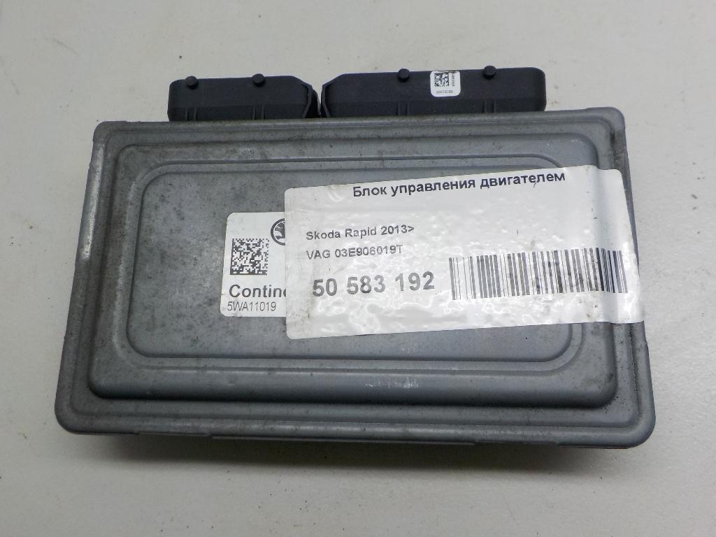 Блок управления двигателем 03E906019T VAG