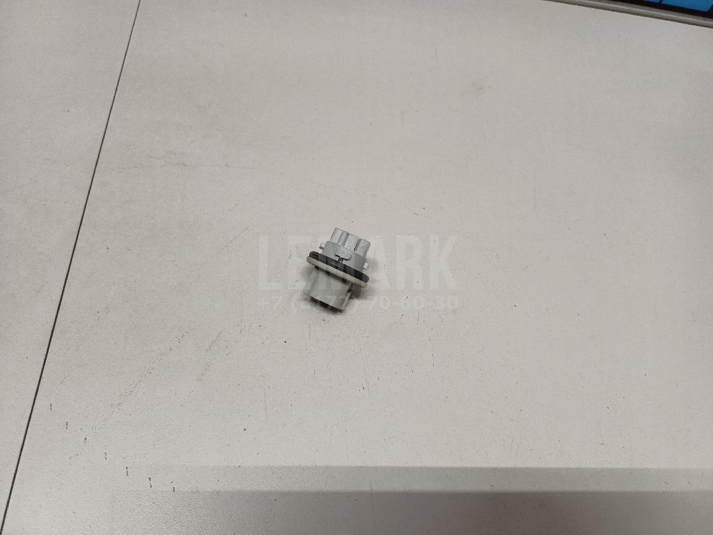Патрон лампы 8151542050 Toyota