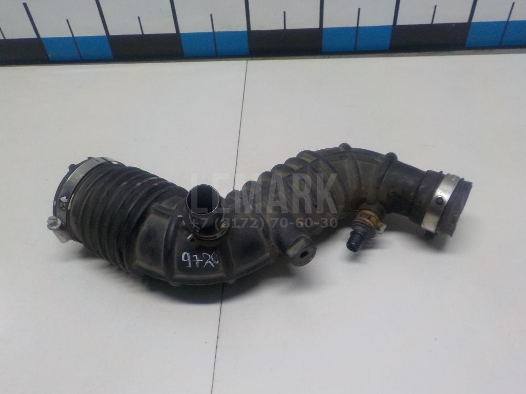 Патрубок воздушного фильтра 165764ED0A Nissan