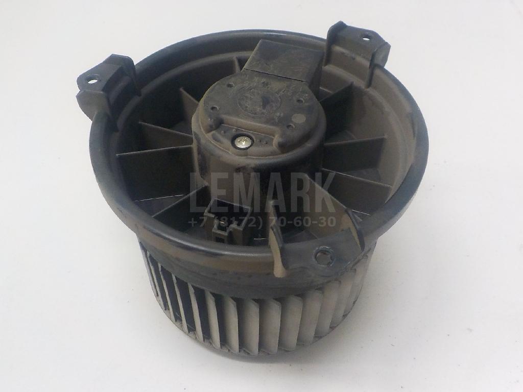 Моторчик отопителя 8710328110 Toyota