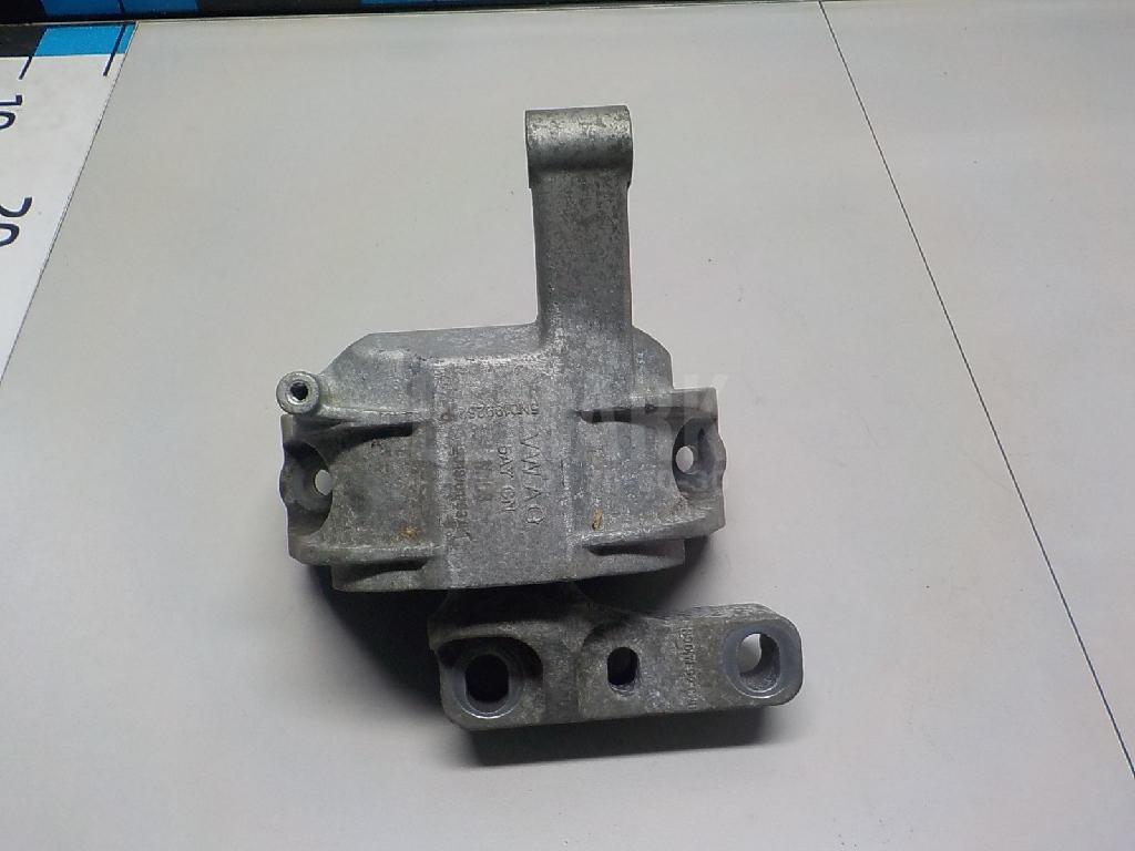 Опора двигателя правая 5N0199262P VAG
