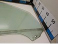 Стекло двери передней правой